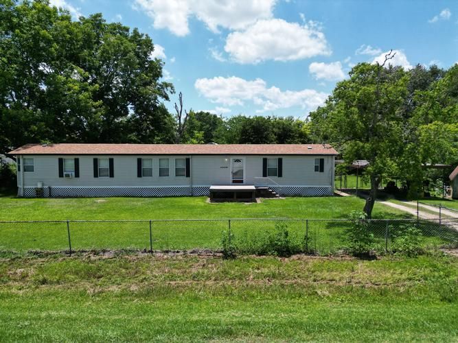 218 COUNTY RD 119D, Liberty, TX 77575