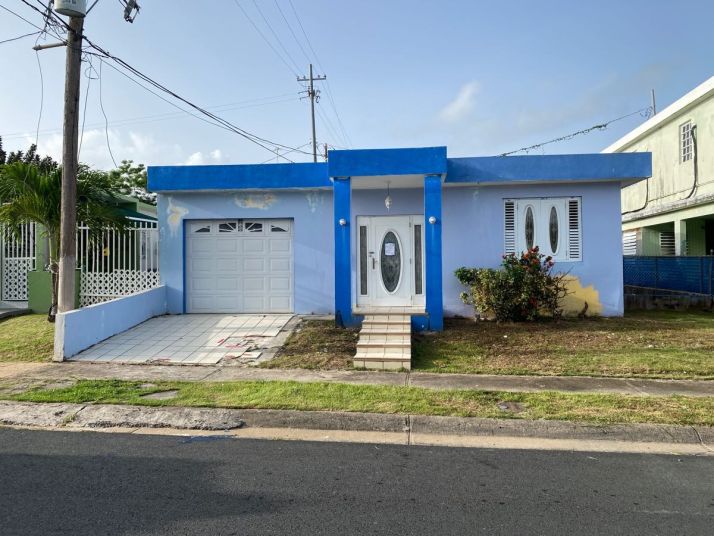 B-33 Bernardino St, Bayamon, PR 00956