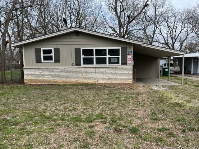 1222 N Warren Ave, Springfield, MO 65802