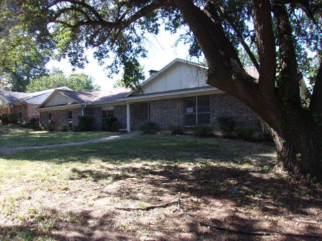 3055 Mahaffey Ln, Paris, TX 75460