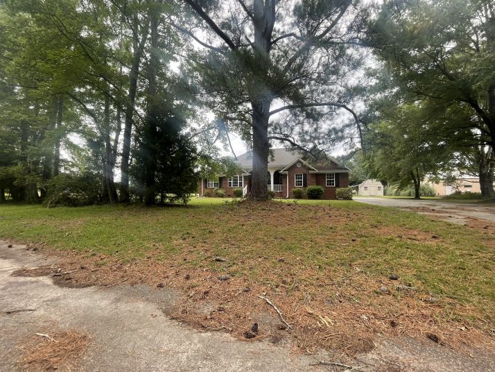 707 Wingover Dr, Timmonsville, SC 29161