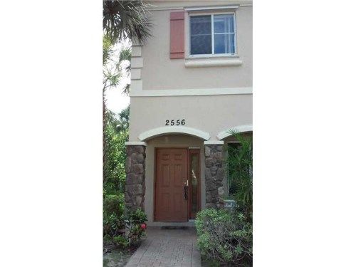 2556 SW 83rd Ave # 101, Hollywood, FL 33025