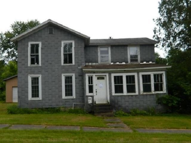 40 NEWTON ST, Salamanca, NY 14779