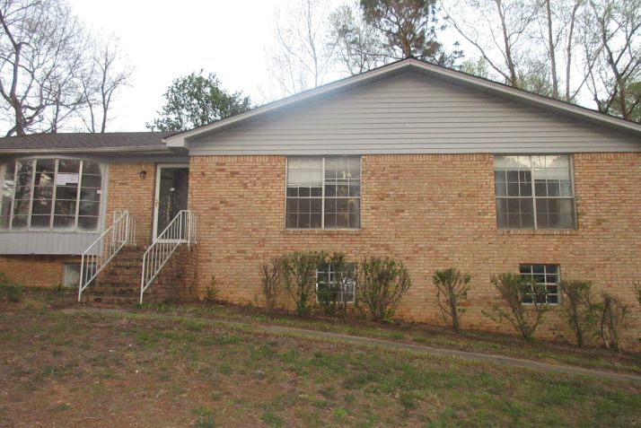 5222 Edgewood Rd, Adamsville, AL 35005