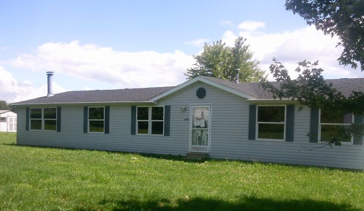 3242 Shaffer Rd, Ellwood City, PA 16117