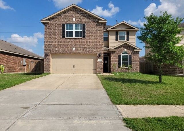 9419 Grand Spark Dr, Rosharon, TX 77583