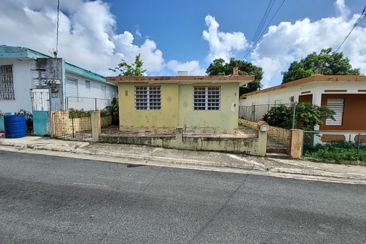 159 Manolo Flores, Fajardo, PR 00738