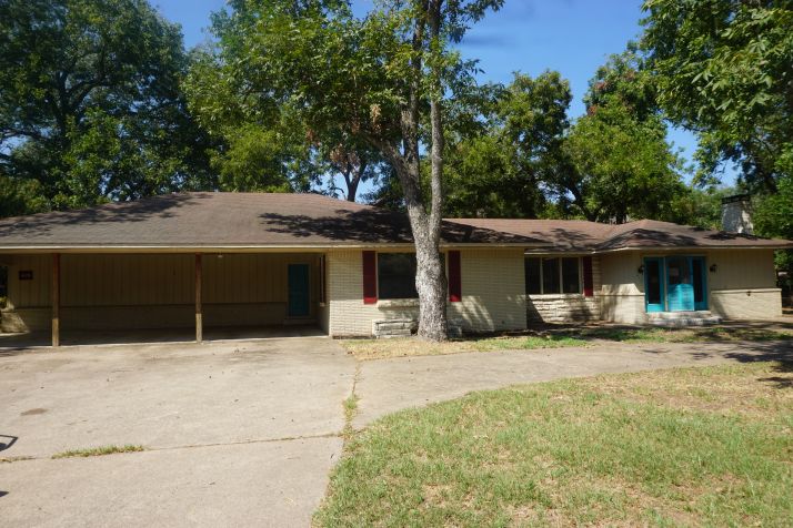 419 Kickapoo St, Frankston, TX 75763