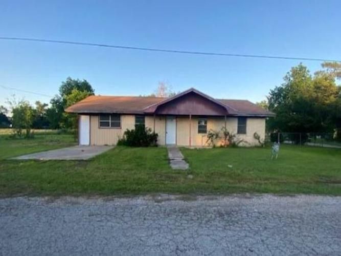 120 S DAVID EARL ST, Rosebud, TX 76570