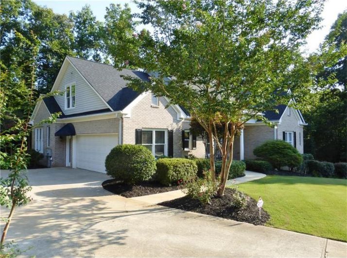 5203 Stately Oaks Drive, Flowery Branch, GA 30542