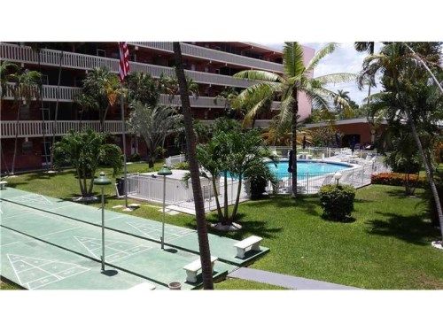 200 NE 12th Ave # 2D, Hallandale, FL 33009