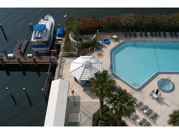 300 THREE ISLANDS BL # 809, Hallandale, FL 33009