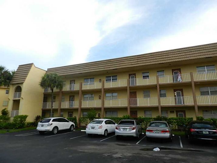 8305 SUNRISE LAKES BL # 203, Fort Lauderdale, FL 33322