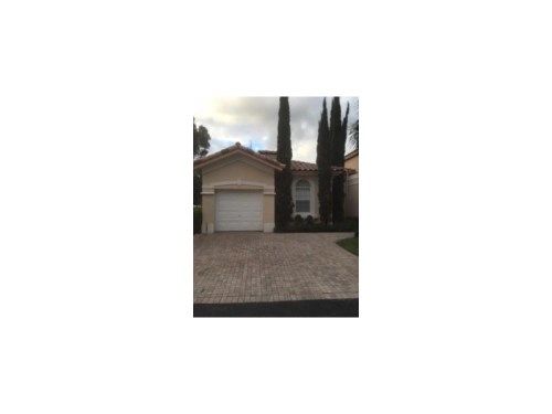 10933 NW 67th St, Miami, FL 33178